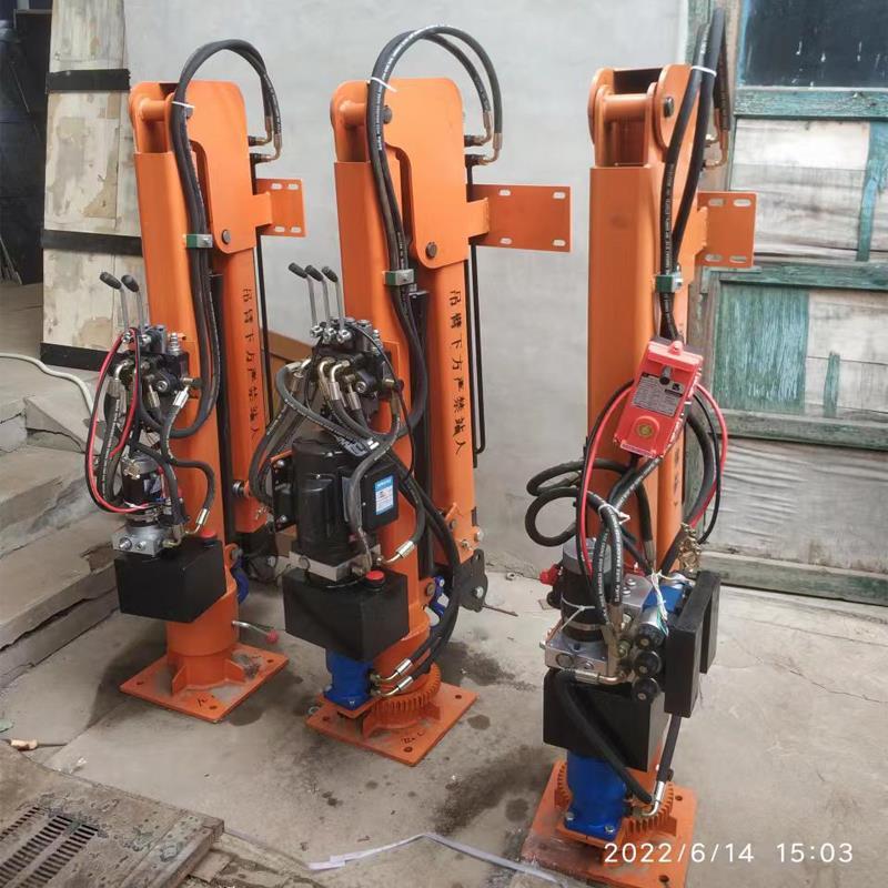 瑞穗乡重汽蓝牌随车吊 3.2吨 国六动力强 液压驱动 农用自卸起重机